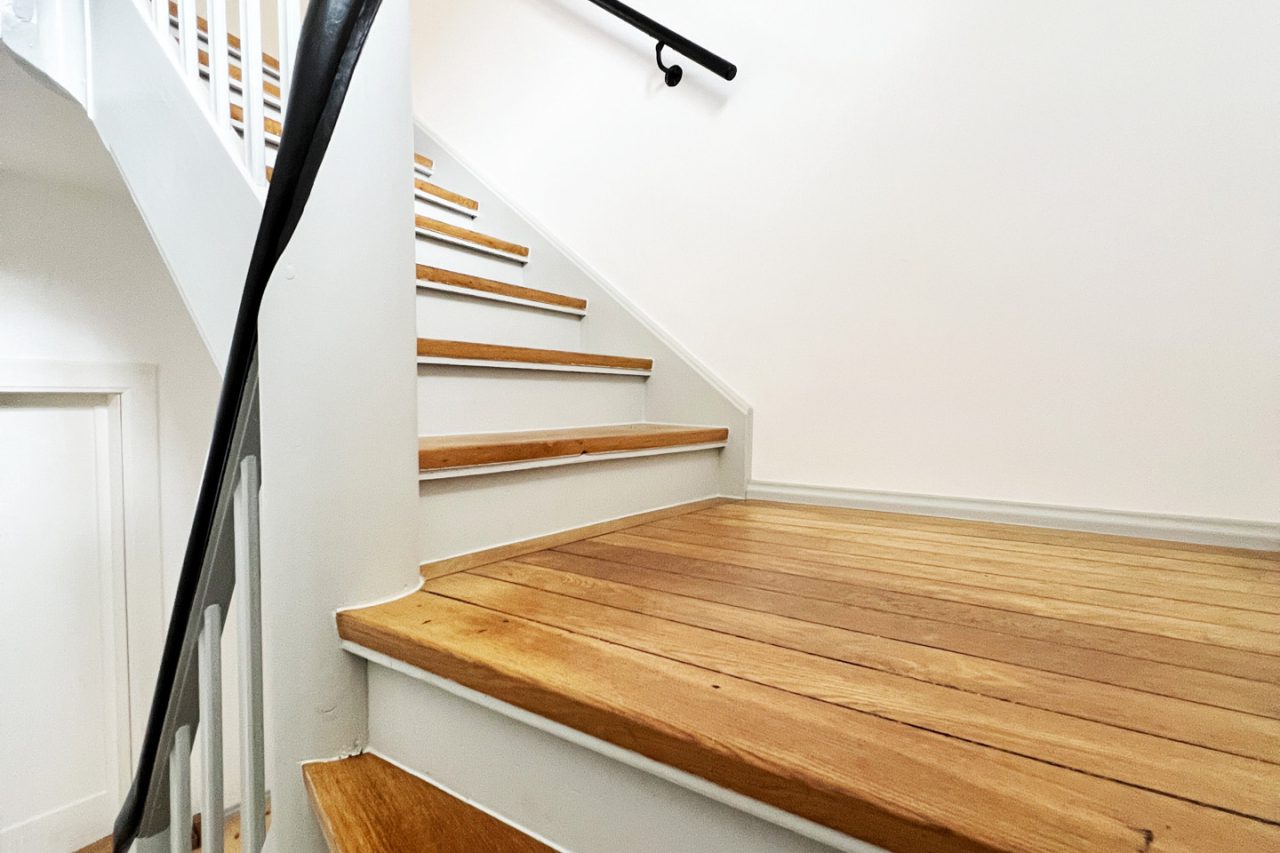 Denkmalgeschützte Doppelhaushälfte - Treppenhaus